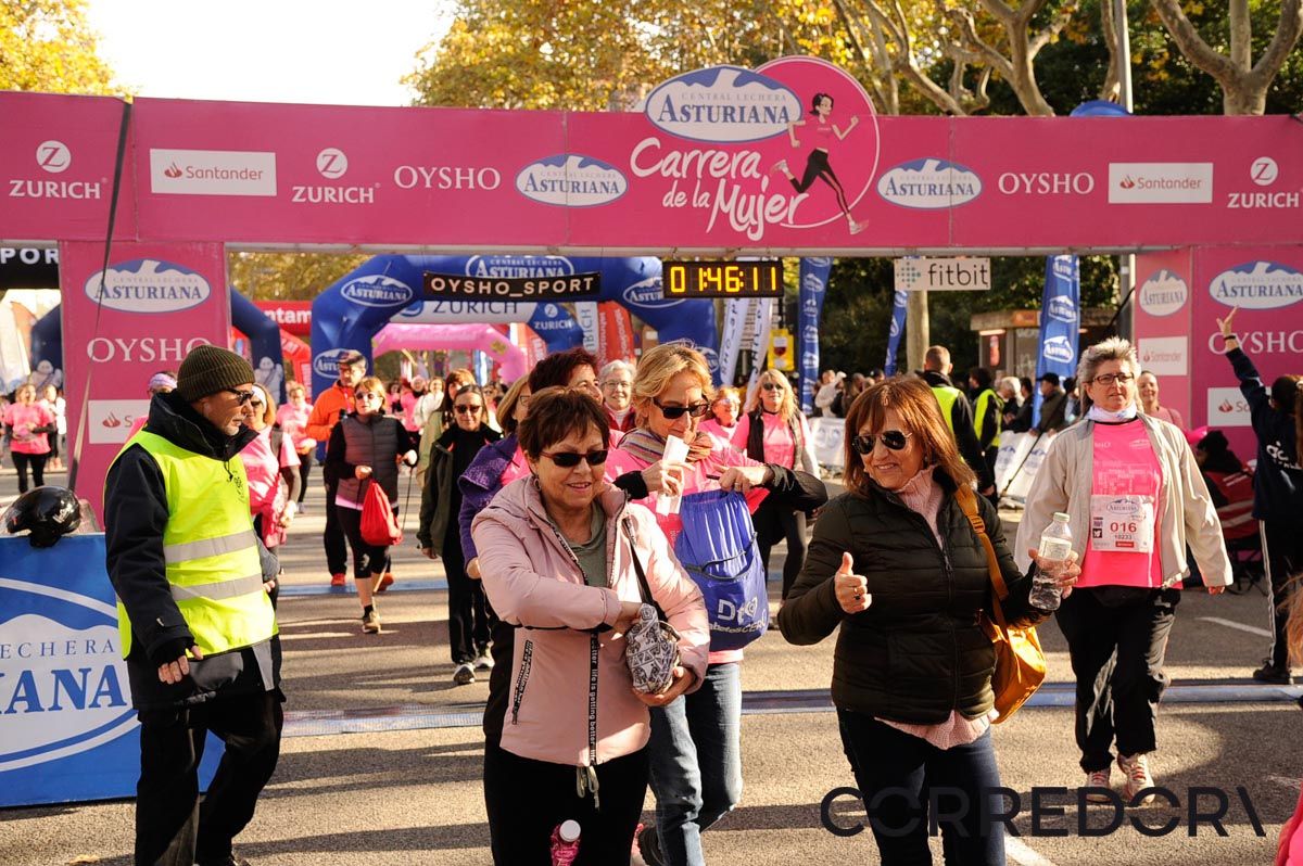 Llegada de la Carrera de la Mujer de Barcelona (ARCO DERECHO 94)
