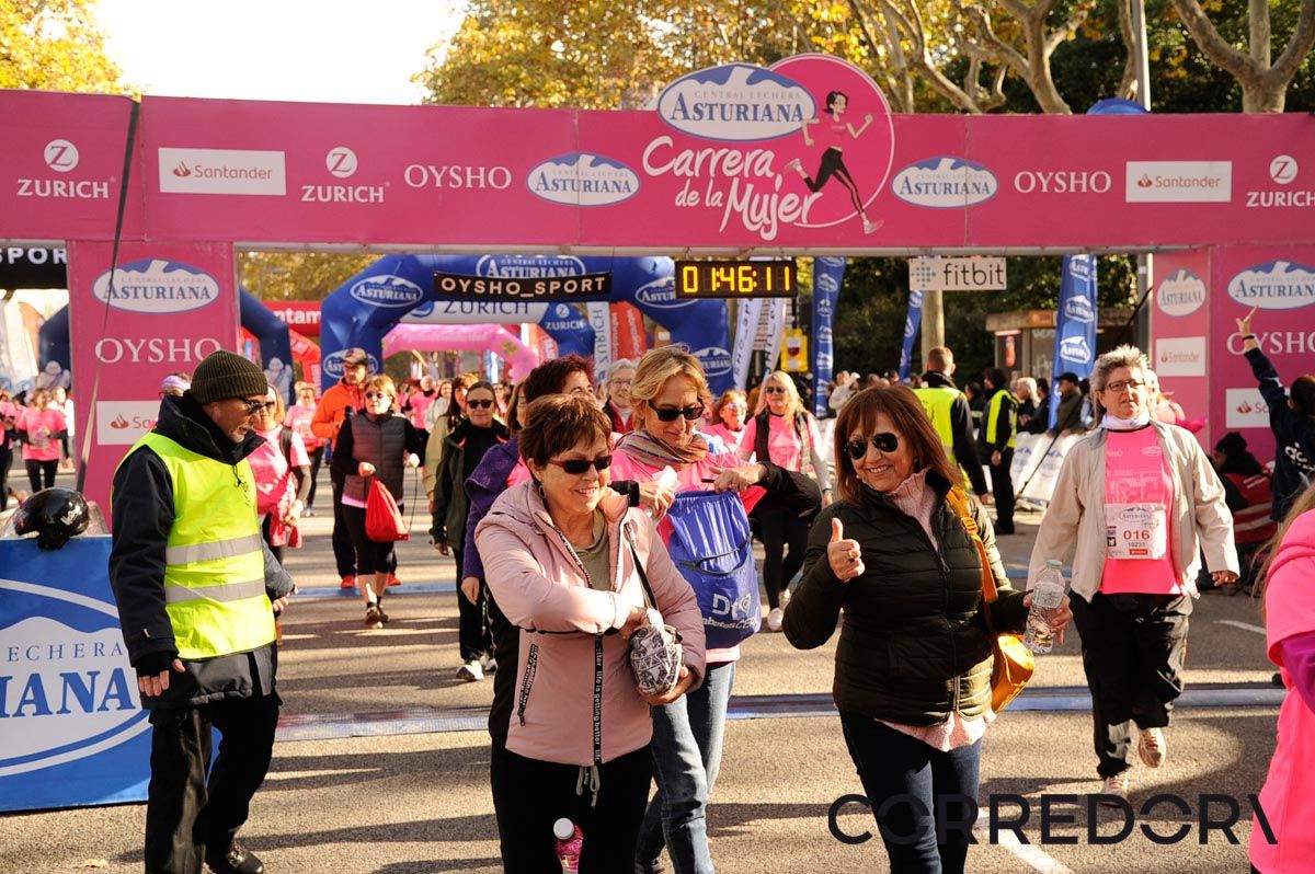 Llegada de la Carrera de la Mujer de Barcelona (ARCO DERECHO 94)