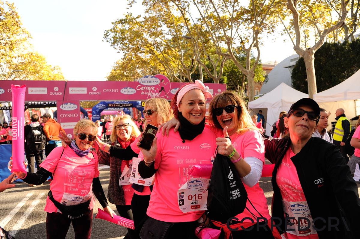 Llegada de la Carrera de la Mujer de Barcelona (ARCO DERECHO 95)