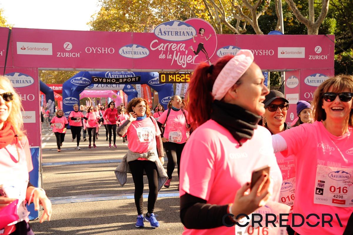 Llegada de la Carrera de la Mujer de Barcelona (ARCO DERECHO 95)
