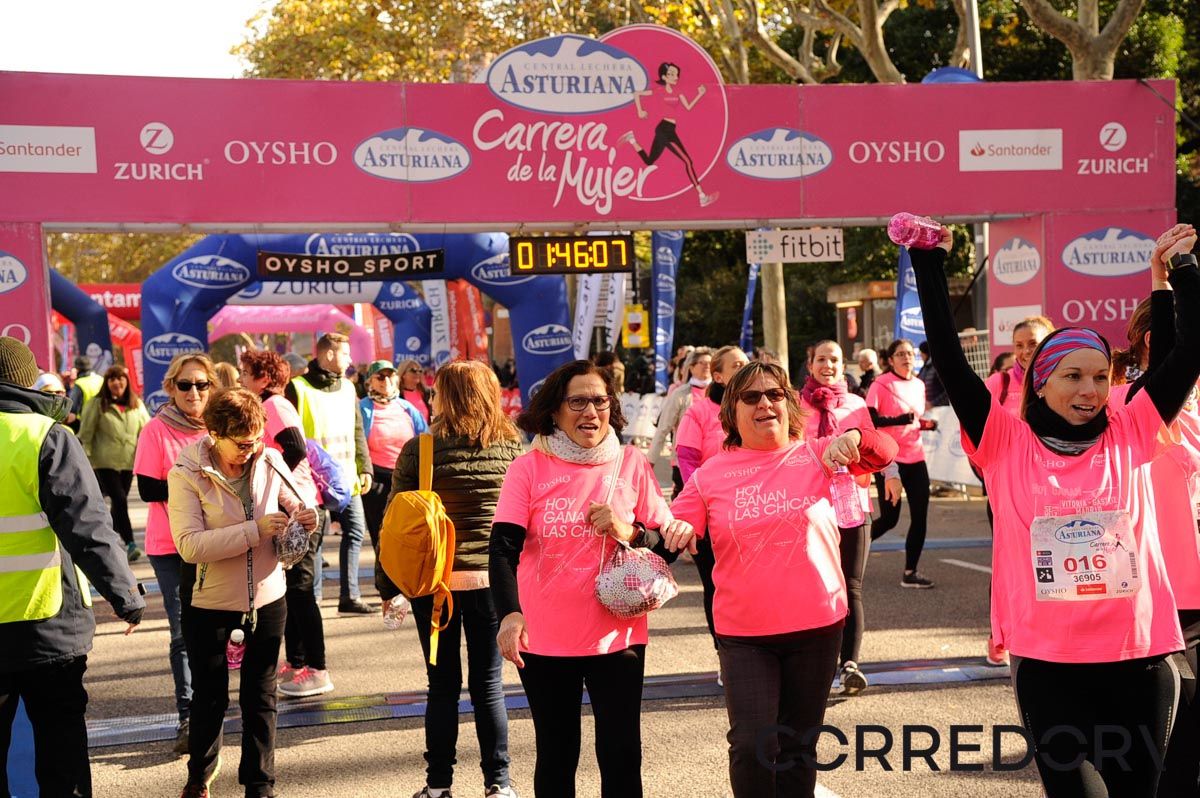 Llegada de la Carrera de la Mujer de Barcelona (ARCO DERECHO 94)