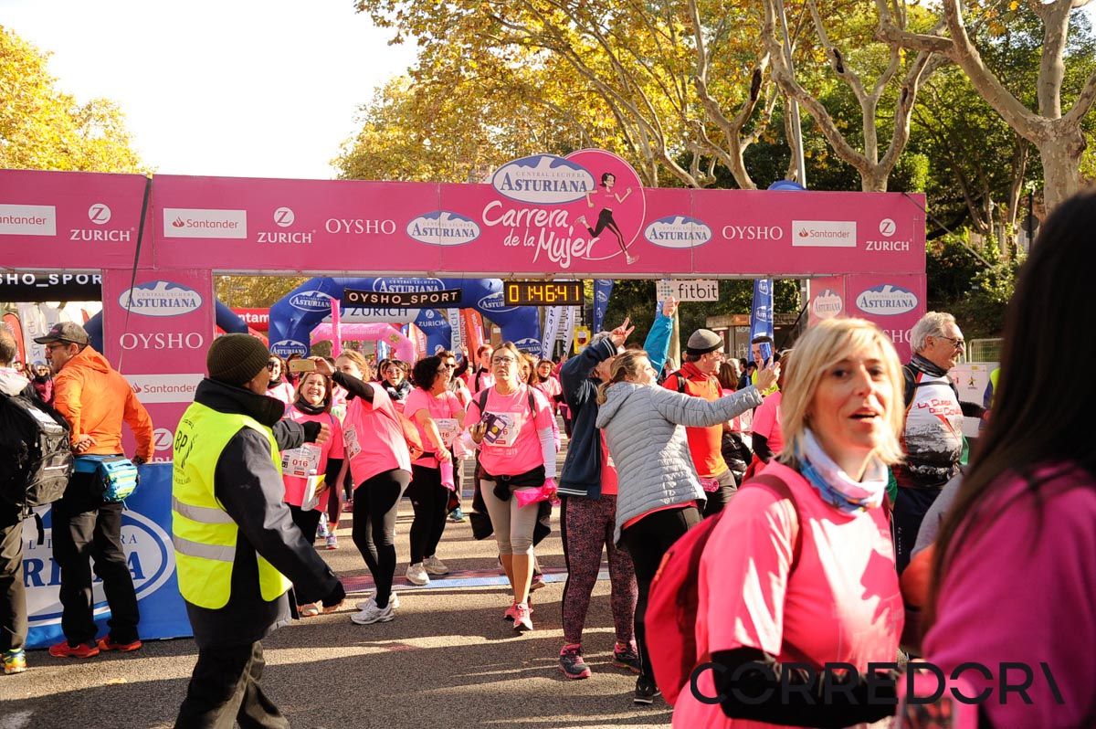 Llegada de la Carrera de la Mujer de Barcelona (ARCO DERECHO 95)