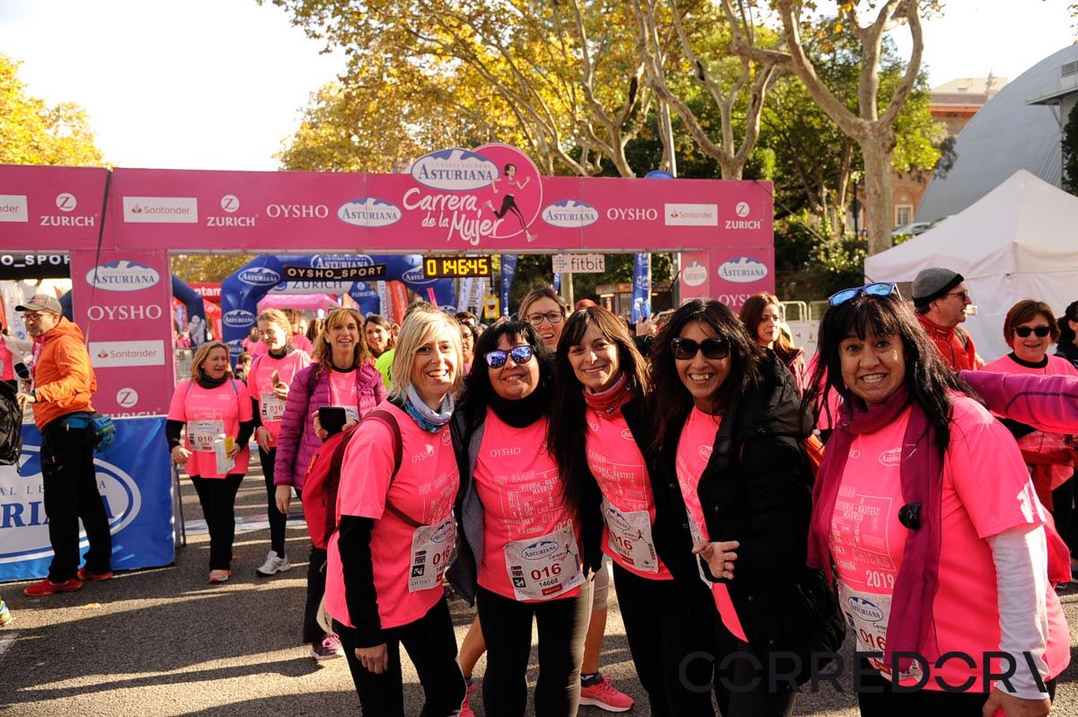 Llegada de la Carrera de la Mujer de Barcelona (ARCO DERECHO 95)