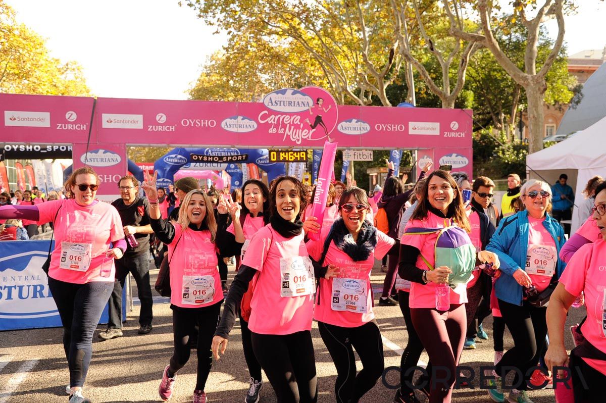 Llegada de la Carrera de la Mujer de Barcelona (ARCO DERECHO 95)