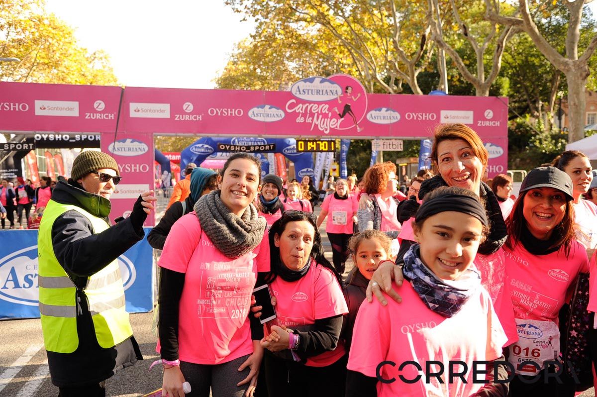 Llegada de la Carrera de la Mujer de Barcelona (ARCO DERECHO 96)