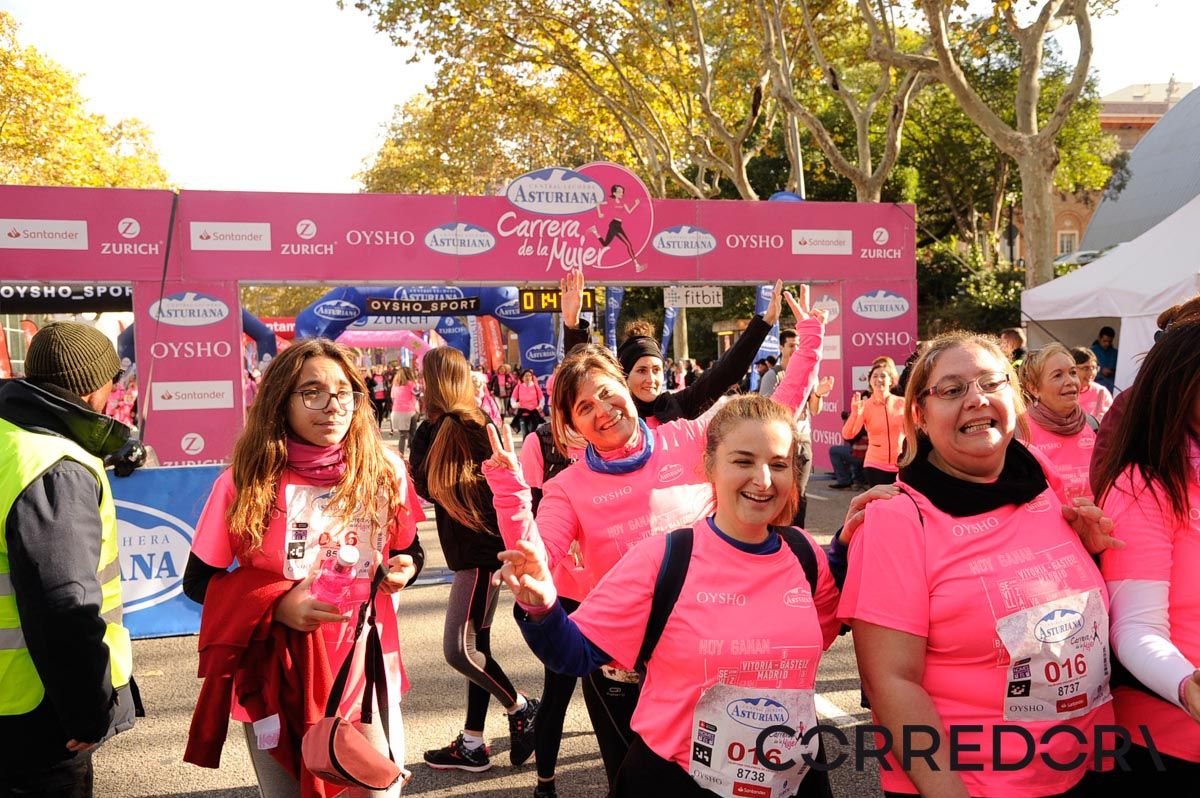Llegada de la Carrera de la Mujer de Barcelona (ARCO DERECHO 96)