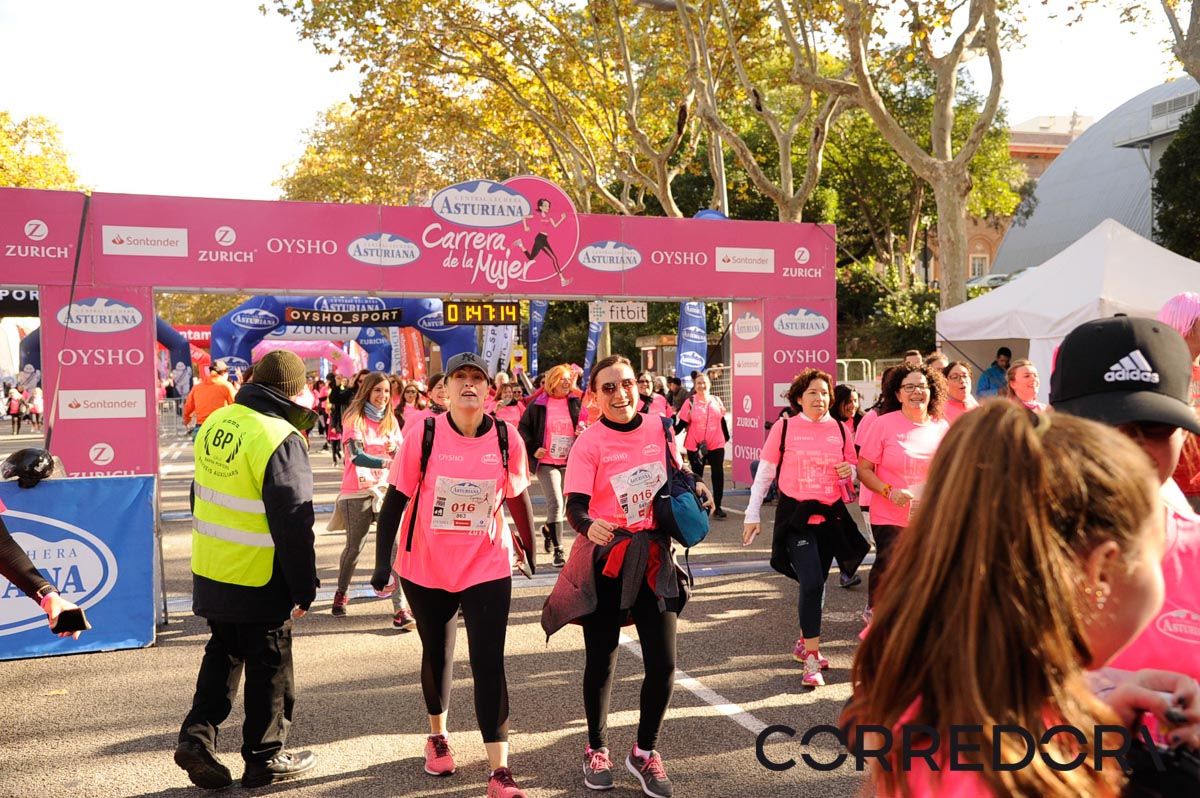 Llegada de la Carrera de la Mujer de Barcelona (ARCO DERECHO 96)