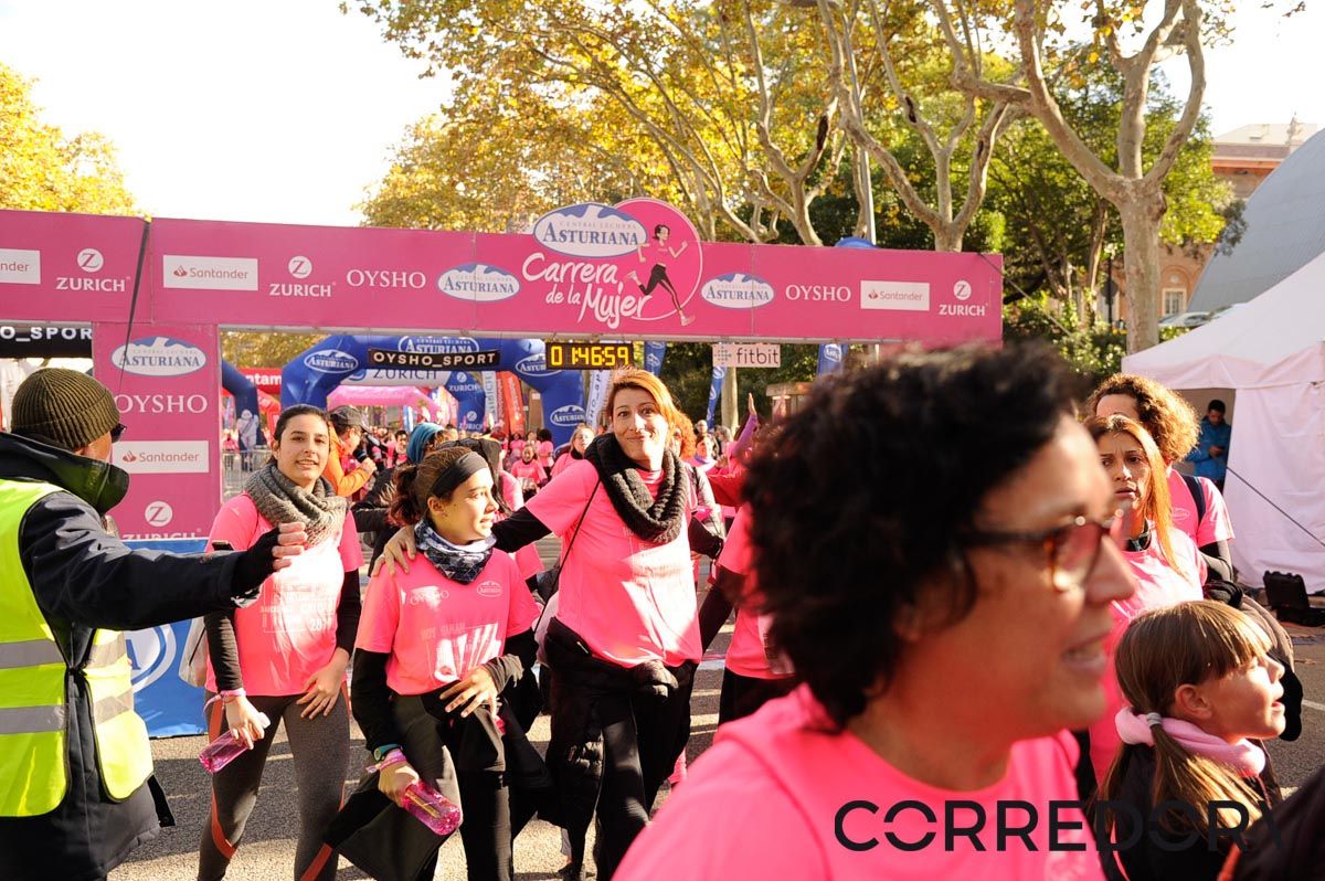 Llegada de la Carrera de la Mujer de Barcelona (ARCO DERECHO 95)
