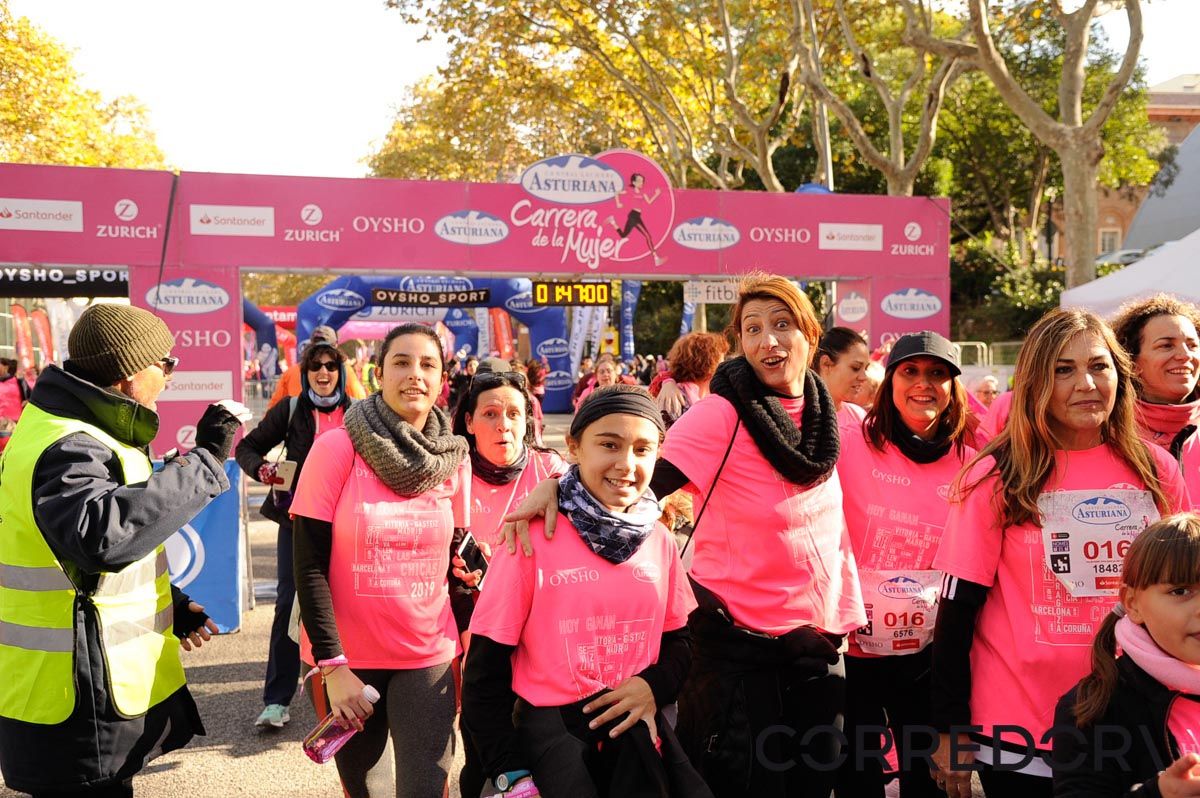 Llegada de la Carrera de la Mujer de Barcelona (ARCO DERECHO 95)