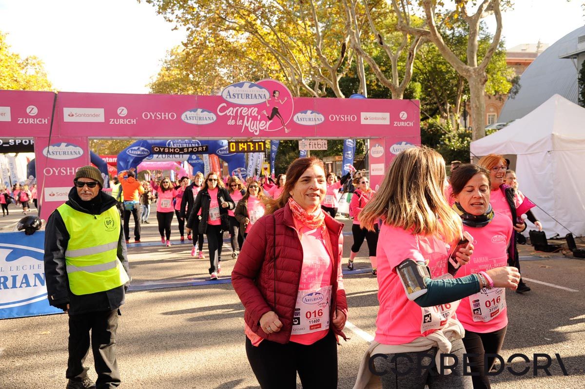 Llegada de la Carrera de la Mujer de Barcelona (ARCO DERECHO 96)
