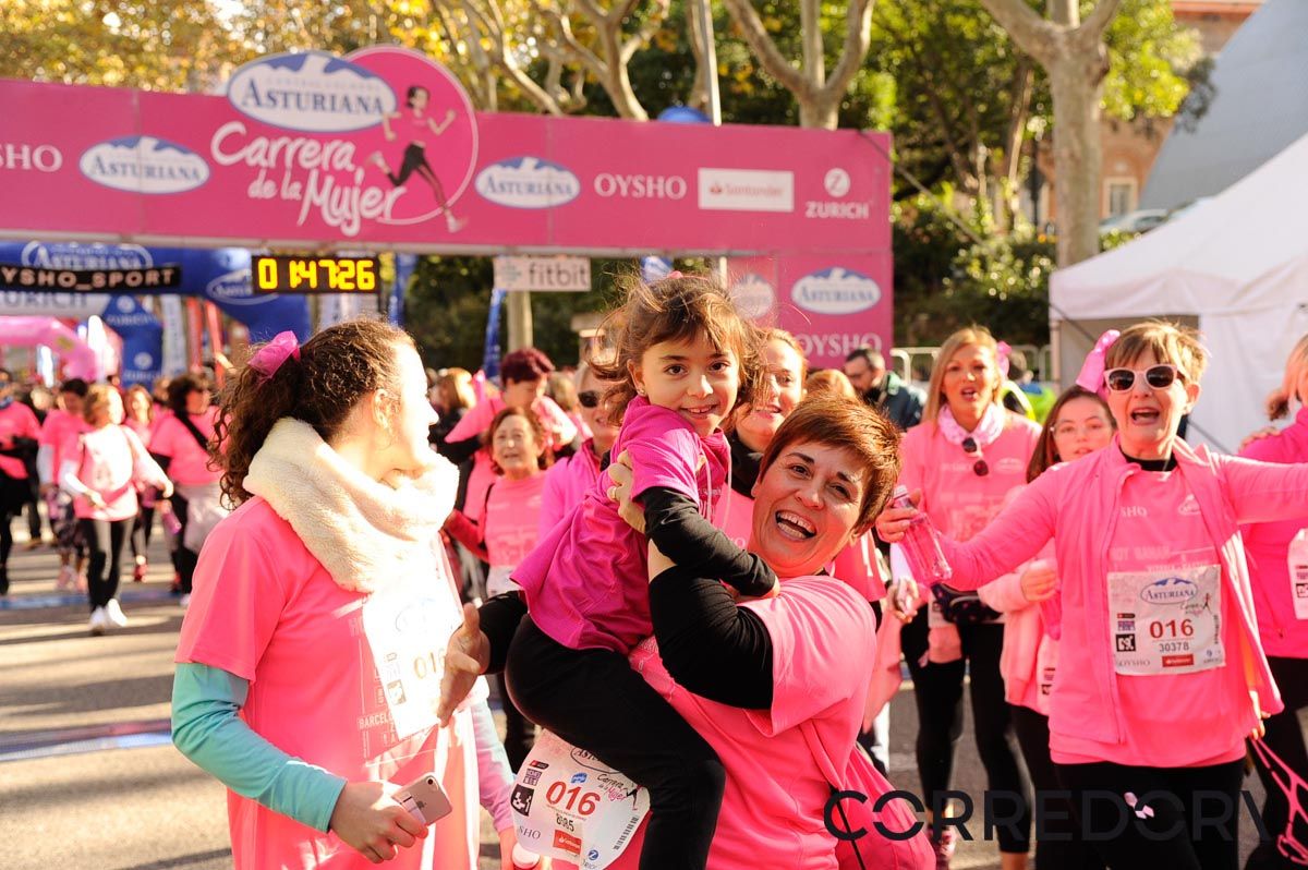 Llegada de la Carrera de la Mujer de Barcelona (ARCO DERECHO 96)
