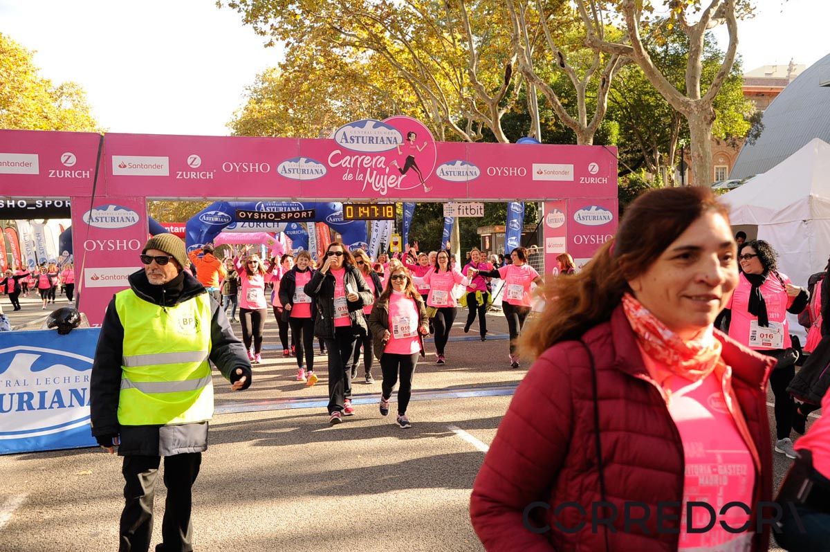 Llegada de la Carrera de la Mujer de Barcelona (ARCO DERECHO 96)