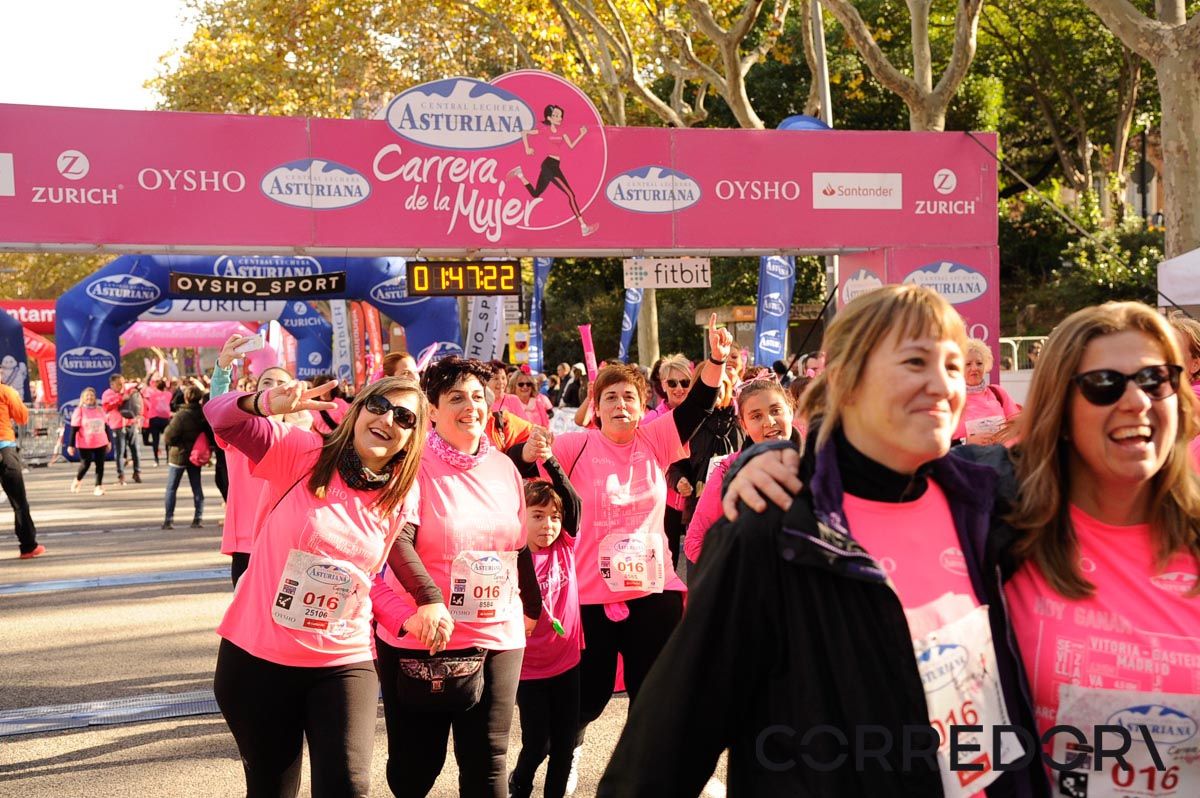 Llegada de la Carrera de la Mujer de Barcelona (ARCO DERECHO 96)