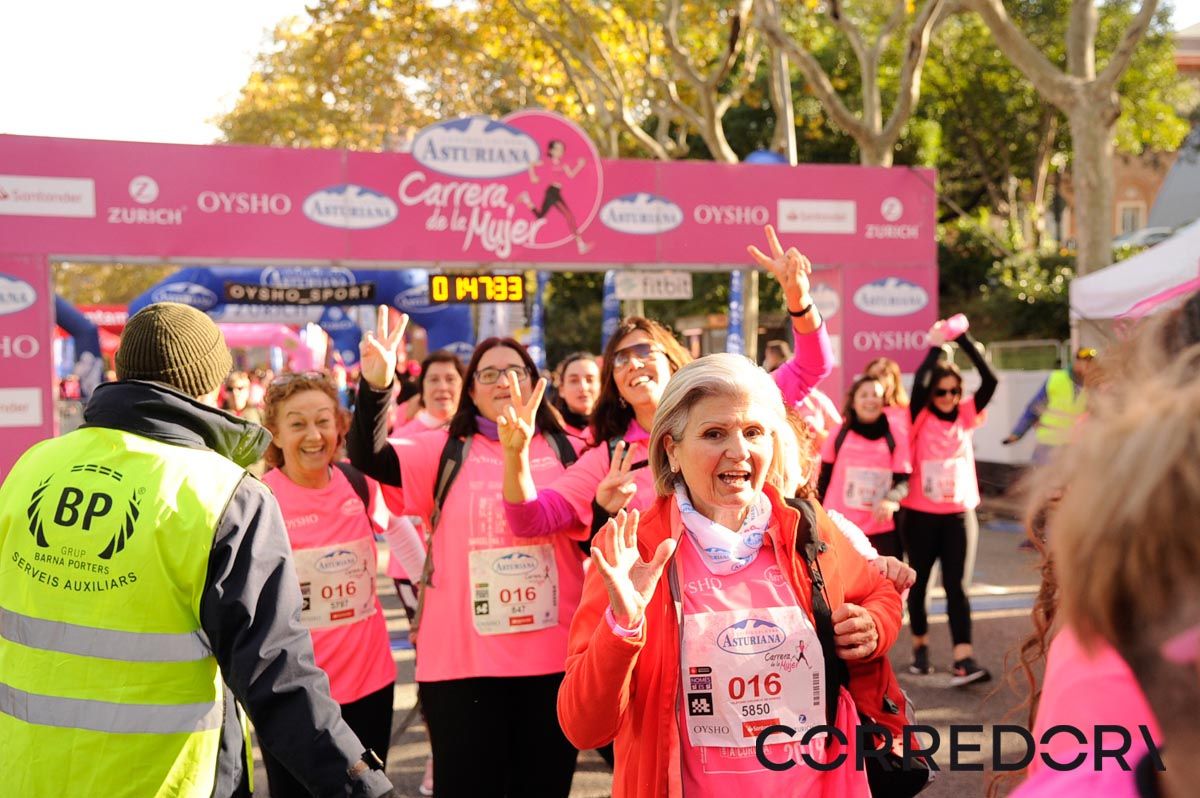 Llegada de la Carrera de la Mujer de Barcelona (ARCO DERECHO 96)
