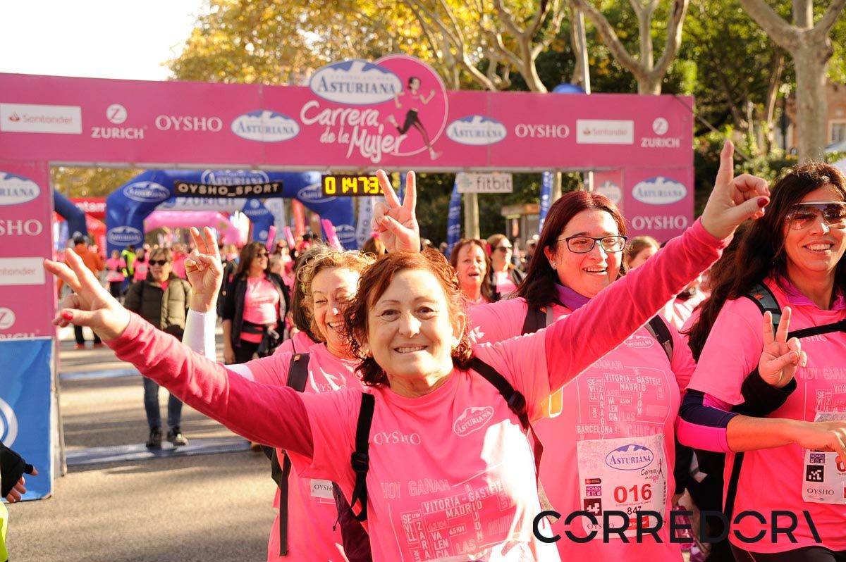 Llegada de la Carrera de la Mujer de Barcelona (ARCO DERECHO 96)