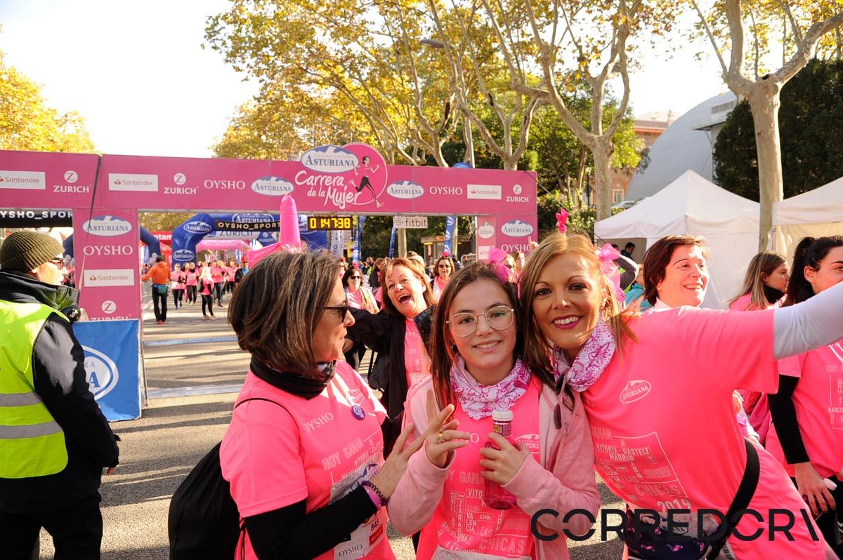 Llegada de la Carrera de la Mujer de Barcelona (ARCO DERECHO 97)