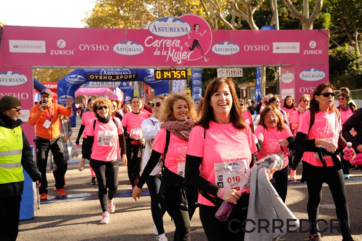 Llegada de la Carrera de la Mujer de Barcelona (ARCO DERECHO 97)