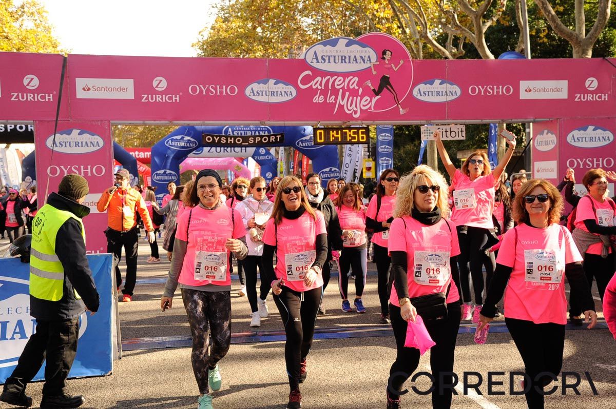 Llegada de la Carrera de la Mujer de Barcelona (ARCO DERECHO 97)