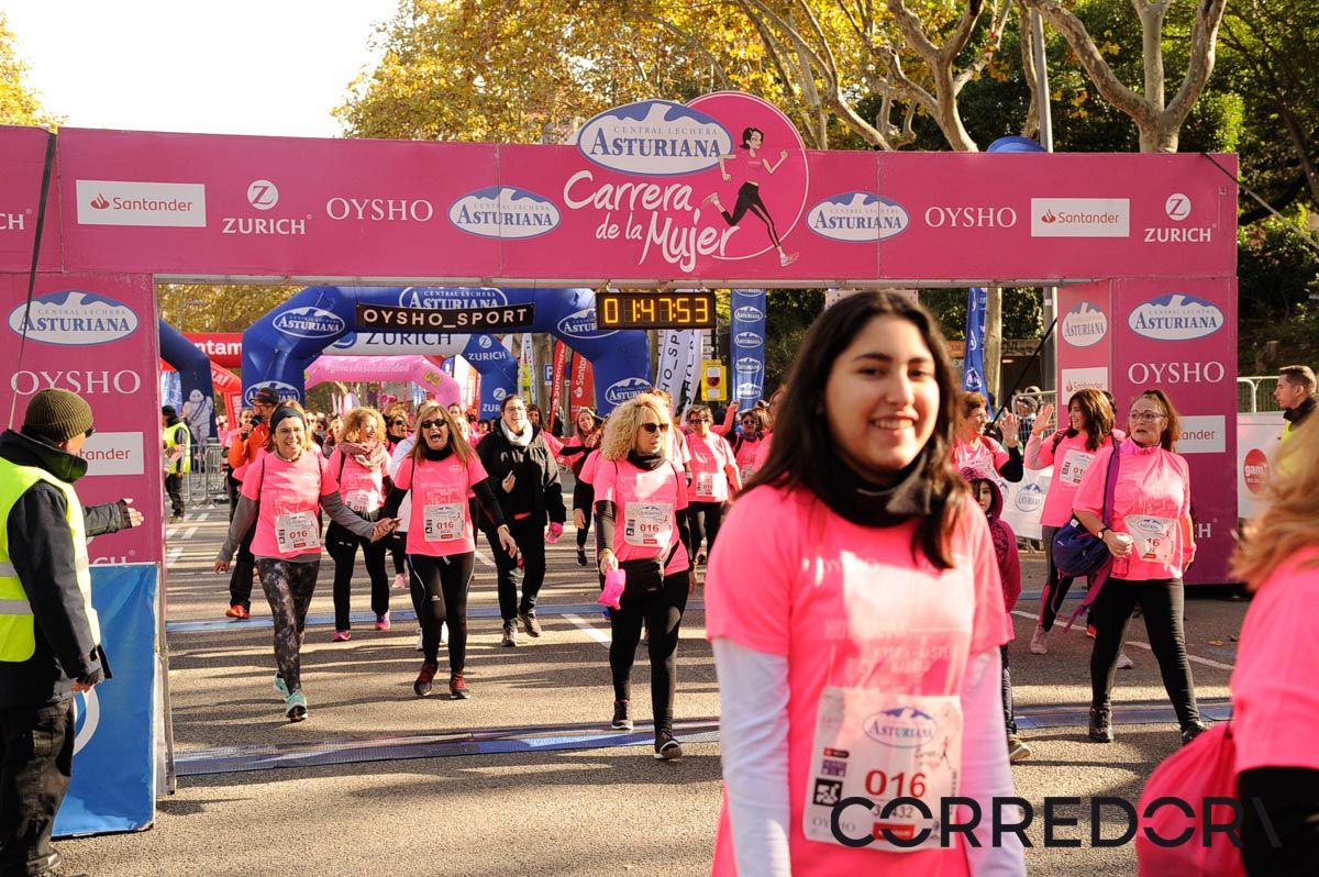 Llegada de la Carrera de la Mujer de Barcelona (ARCO DERECHO 97)