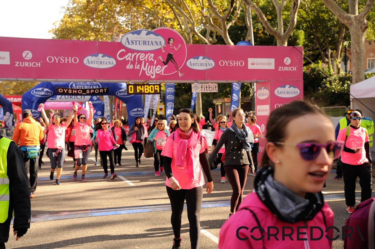 Llegada de la Carrera de la Mujer de Barcelona (ARCO DERECHO 97)