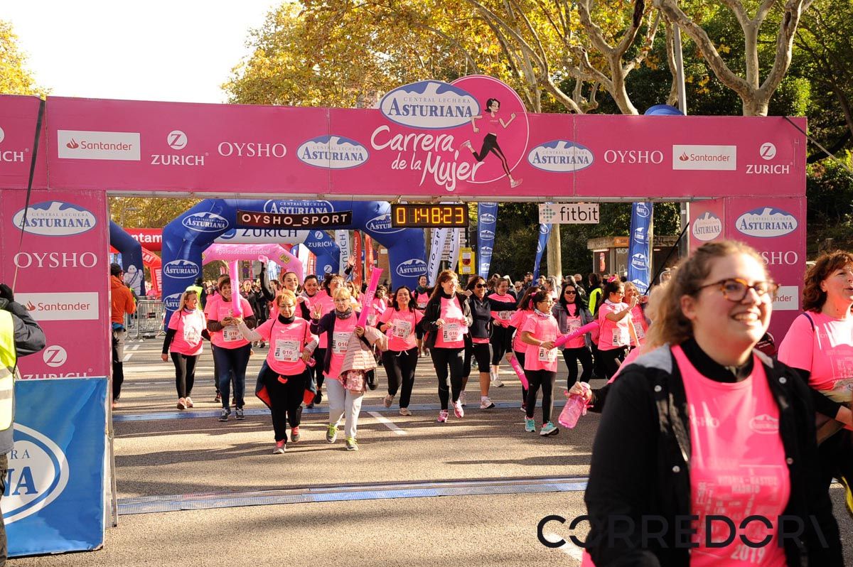 Llegada de la Carrera de la Mujer de Barcelona (ARCO DERECHO 98)