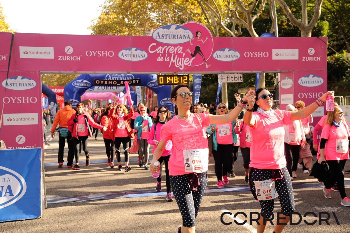 Llegada de la Carrera de la Mujer de Barcelona (ARCO DERECHO 98)