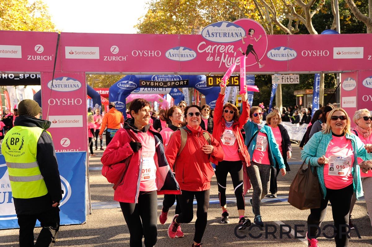 Llegada de la Carrera de la Mujer de Barcelona (ARCO DERECHO 98)