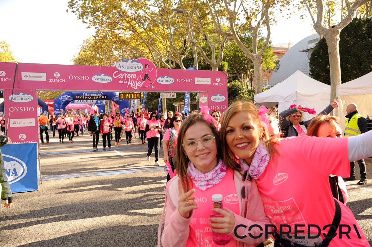 Llegada de la Carrera de la Mujer de Barcelona (ARCO DERECHO 97)