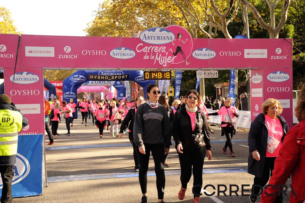Llegada de la Carrera de la Mujer de Barcelona (ARCO DERECHO 98)
