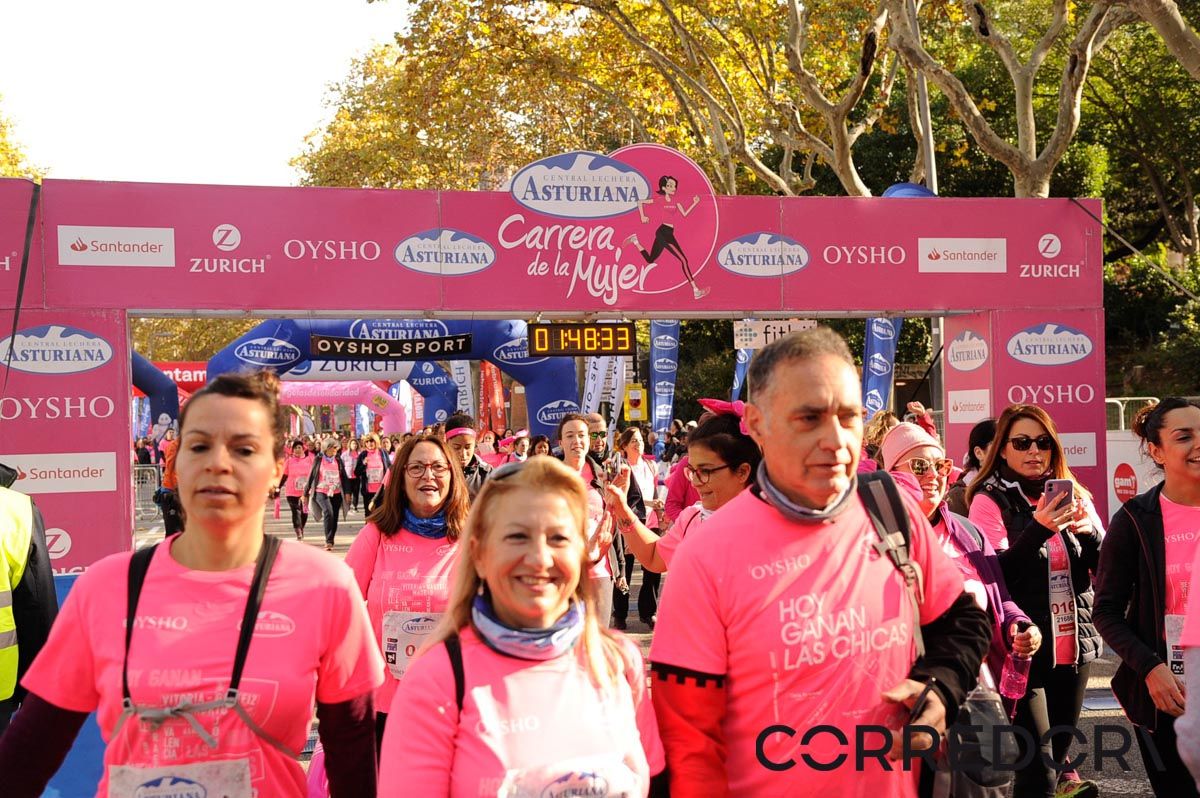 Llegada de la Carrera de la Mujer de Barcelona (ARCO DERECHO 98)