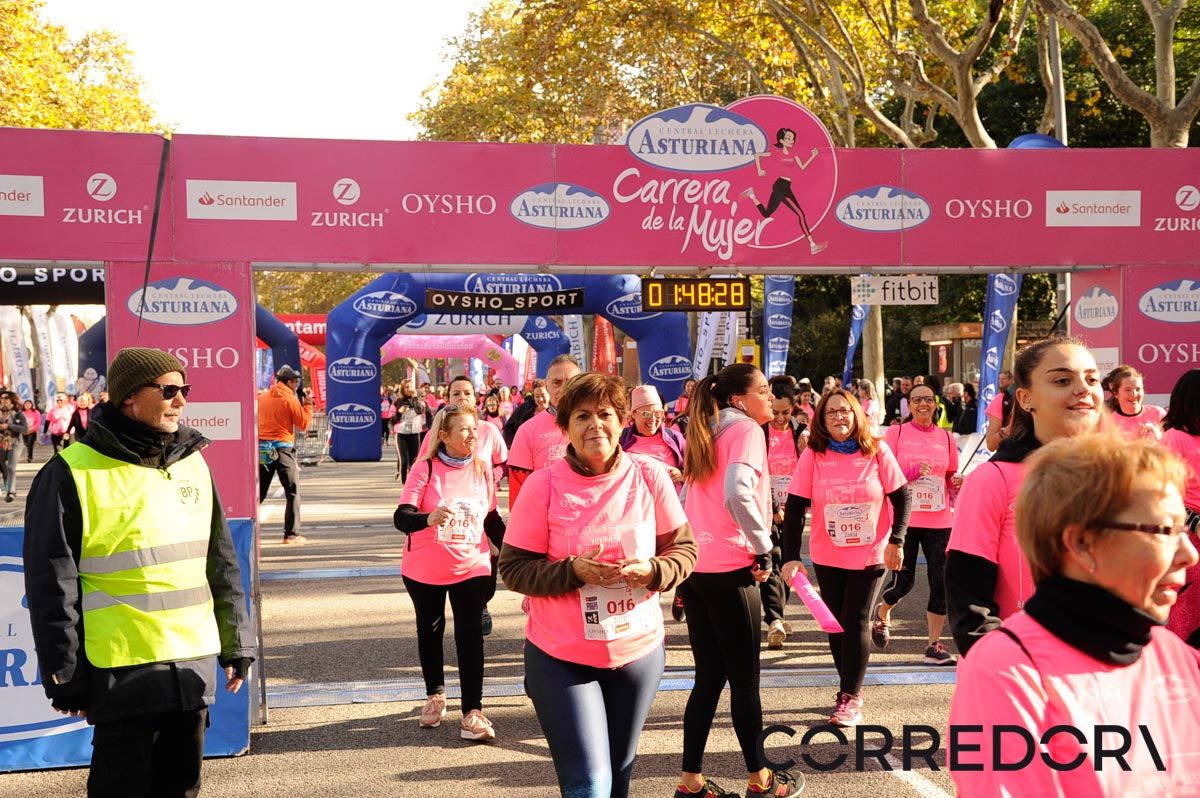 Llegada de la Carrera de la Mujer de Barcelona (ARCO DERECHO 98)