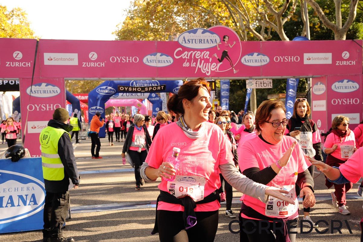 Llegada de la Carrera de la Mujer de Barcelona (ARCO DERECHO 98)