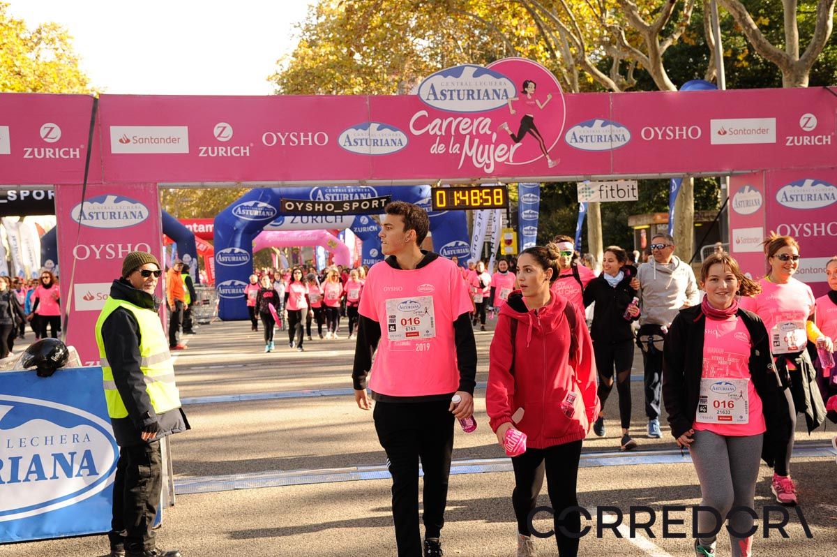 Llegada de la Carrera de la Mujer de Barcelona (ARCO DERECHO 99)