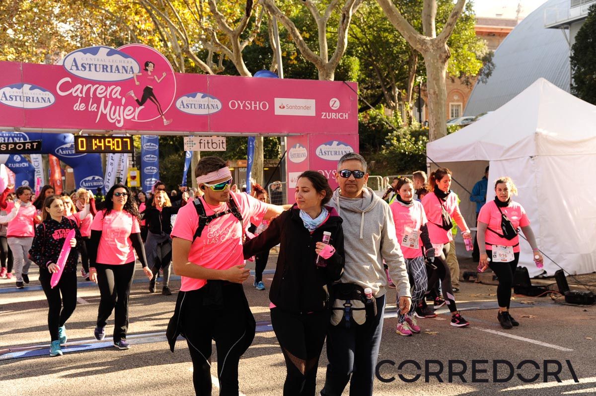 Llegada de la Carrera de la Mujer de Barcelona (ARCO DERECHO 99)
