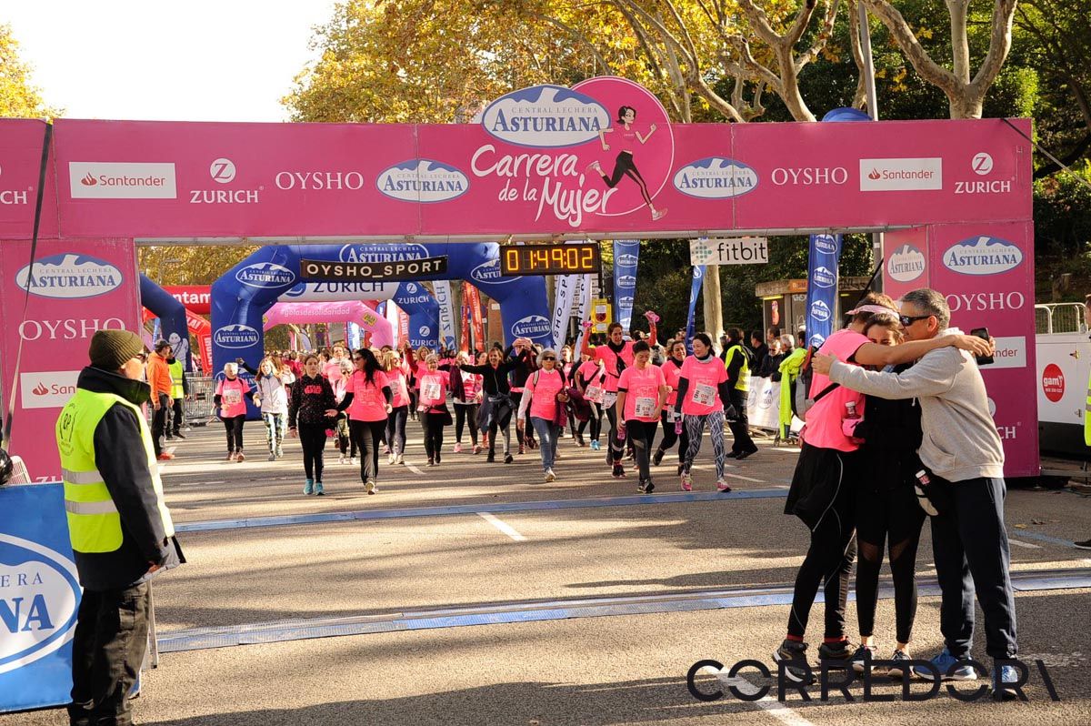 Llegada de la Carrera de la Mujer de Barcelona (ARCO DERECHO 99)