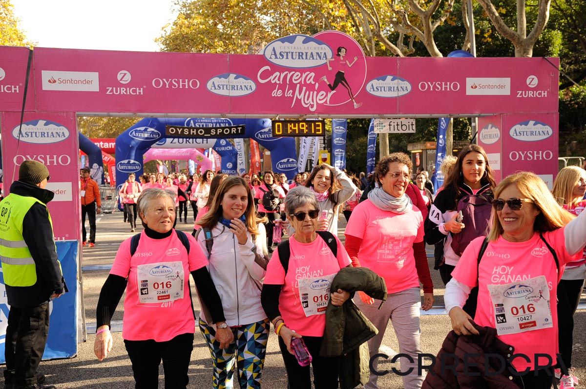 Llegada de la Carrera de la Mujer de Barcelona (ARCO DERECHO 99)