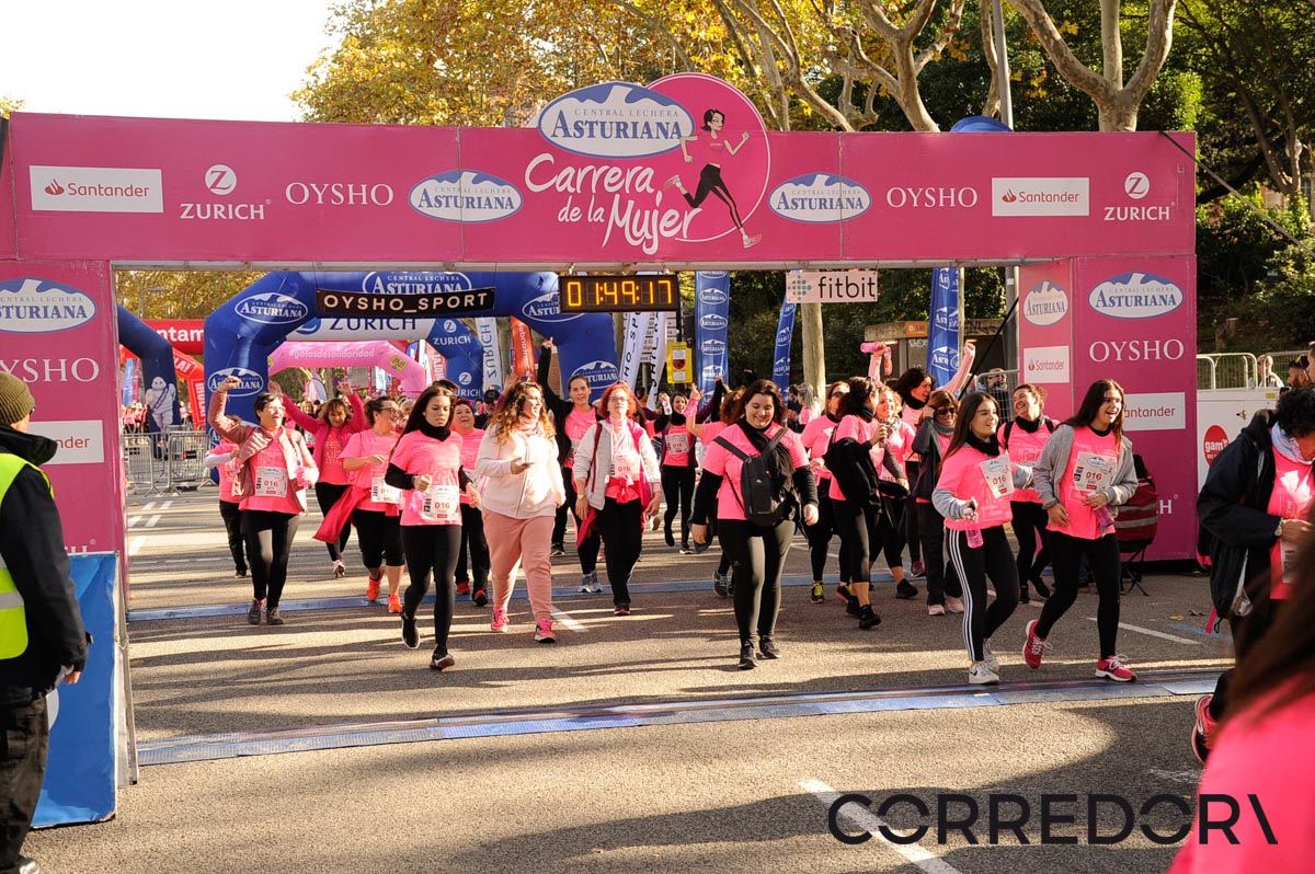 Llegada de la Carrera de la Mujer de Barcelona (ARCO DERECHO 99)