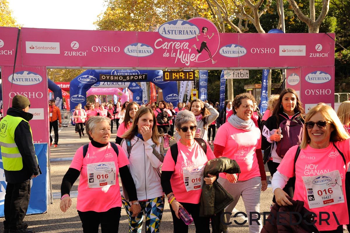 Llegada de la Carrera de la Mujer de Barcelona (ARCO DERECHO 99)
