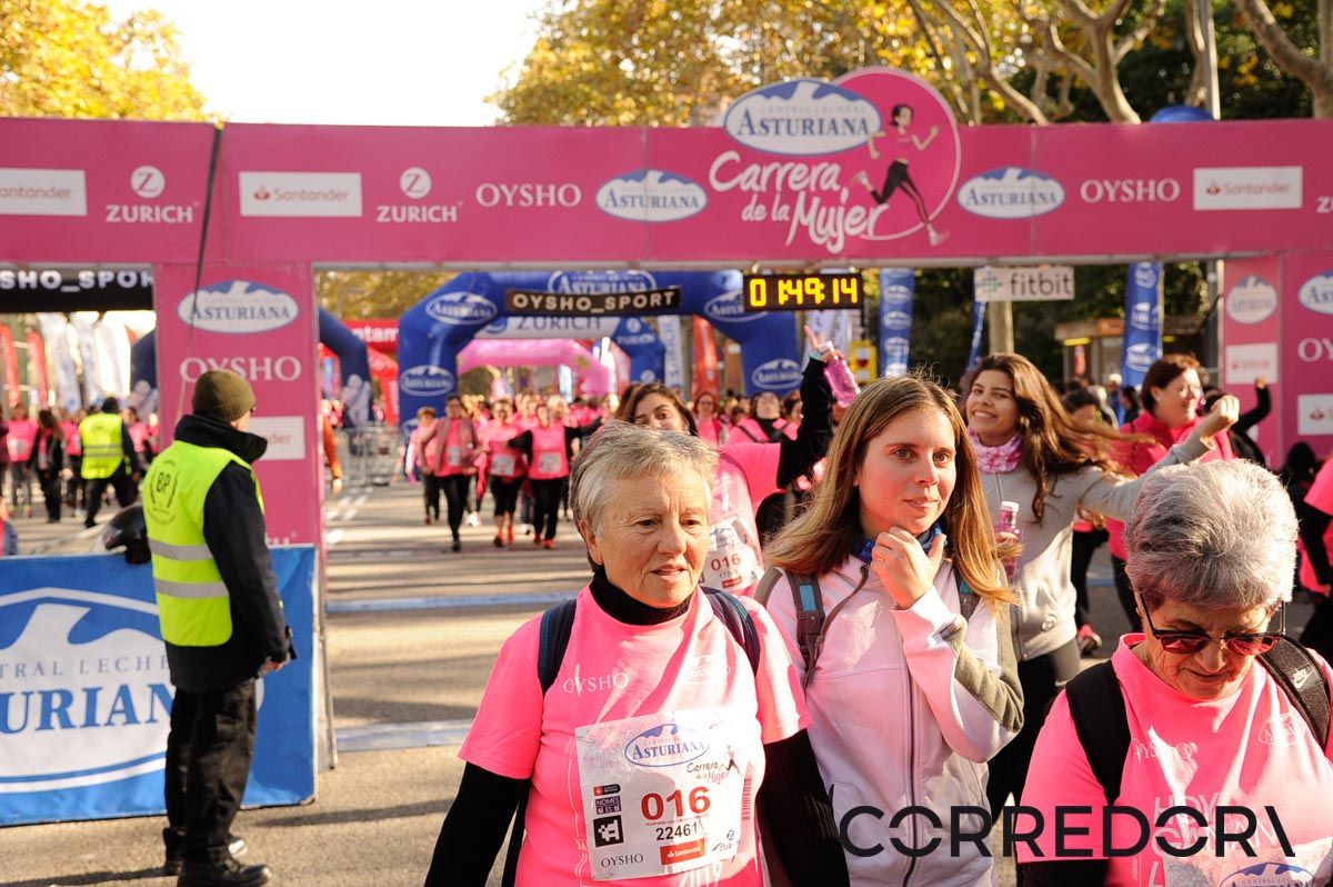 Llegada de la Carrera de la Mujer de Barcelona (ARCO DERECHO 99)