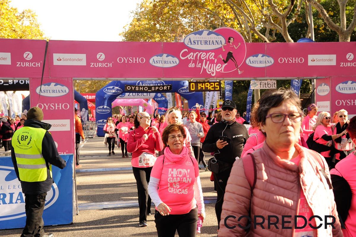 Llegada de la Carrera de la Mujer de Barcelona (ARCO DERECHO 99)