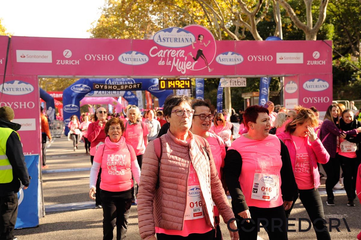 Llegada de la Carrera de la Mujer de Barcelona (ARCO DERECHO 99)