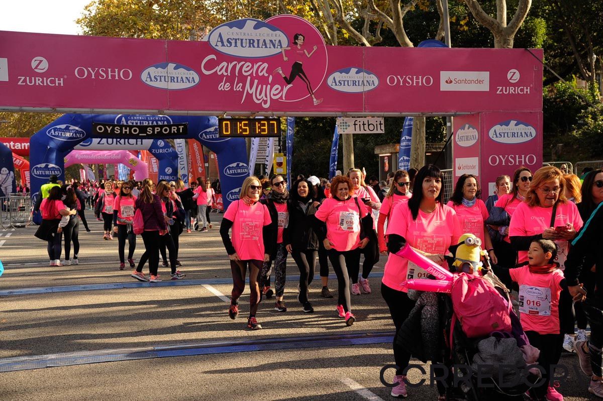 Llegada de la Carrera de la Mujer de Barcelona (ARCO DERECHO 104)