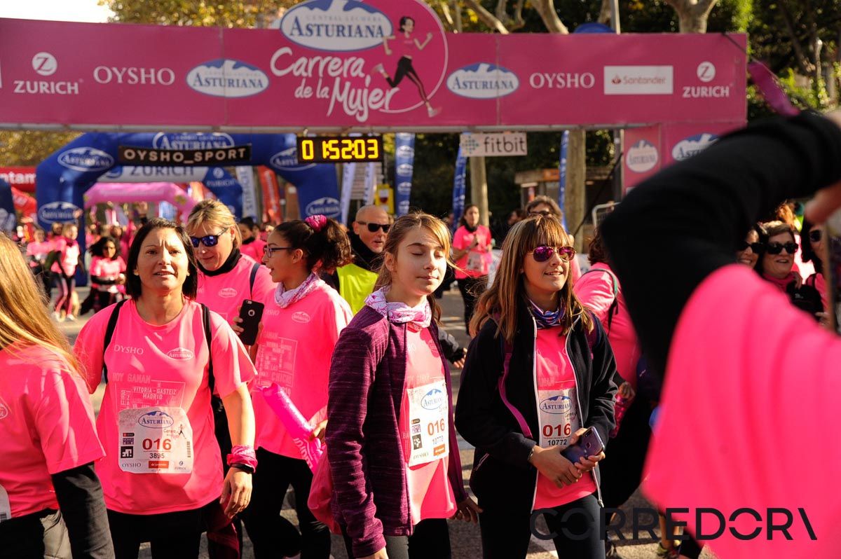Llegada de la Carrera de la Mujer de Barcelona (ARCO DERECHO 104)