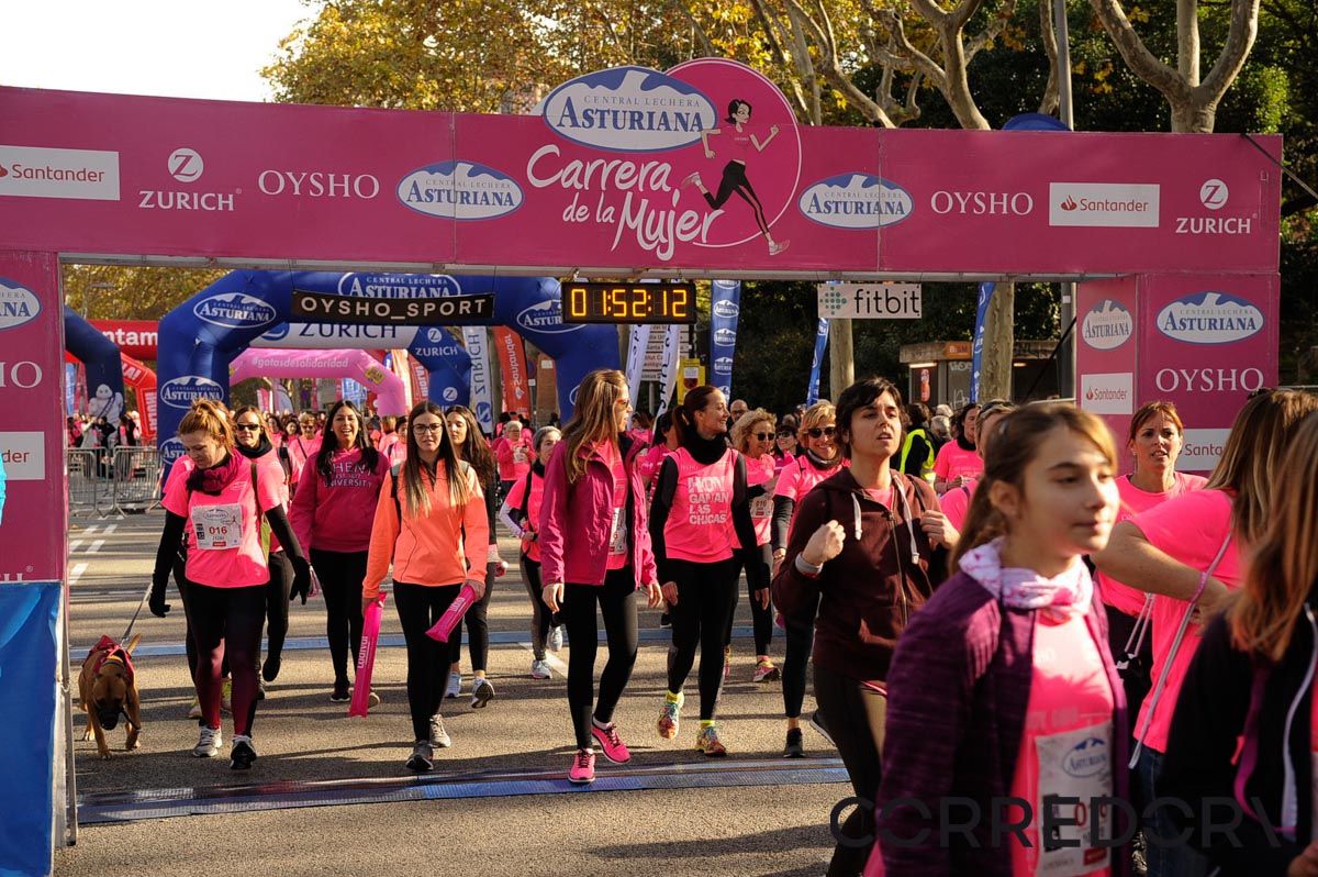 Llegada de la Carrera de la Mujer de Barcelona (ARCO DERECHO 104)