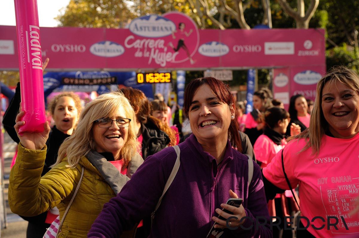 Llegada de la Carrera de la Mujer de Barcelona (ARCO DERECHO 105)