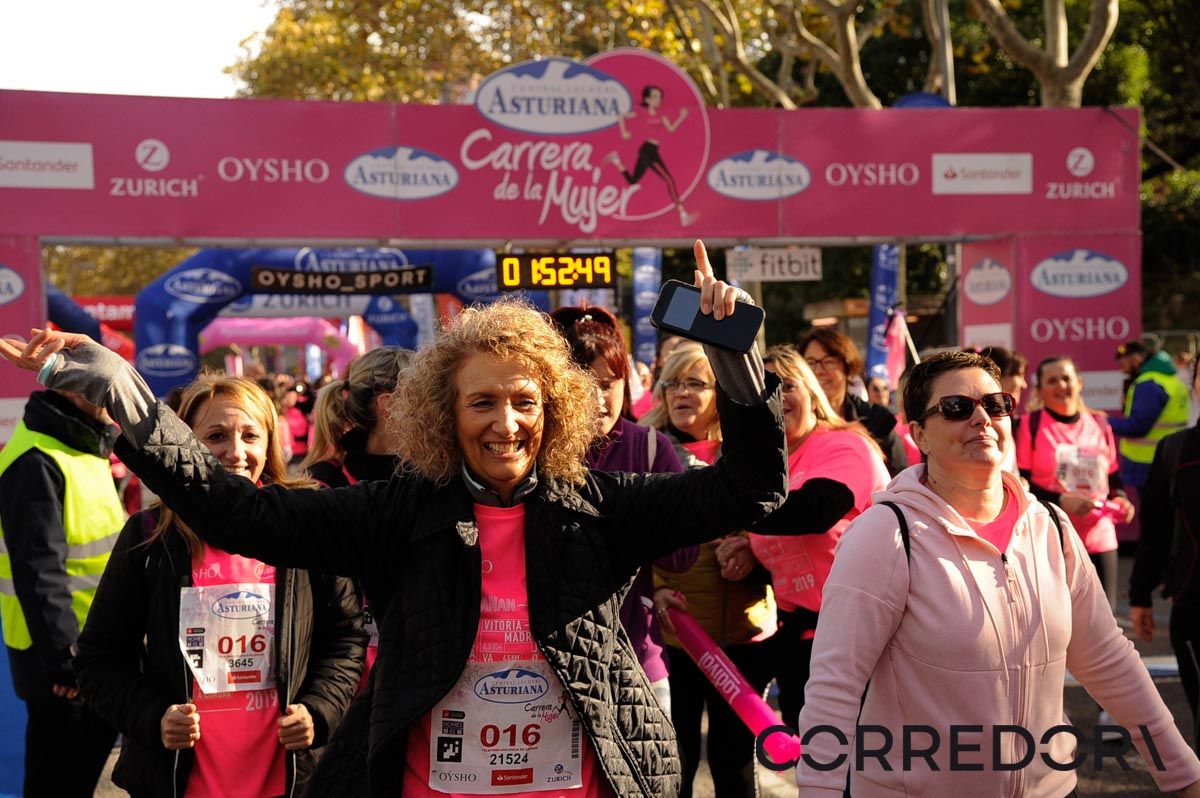Llegada de la Carrera de la Mujer de Barcelona (ARCO DERECHO 105)