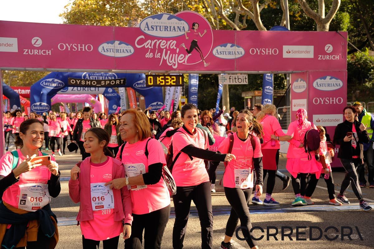 Llegada de la Carrera de la Mujer de Barcelona (ARCO DERECHO 106)