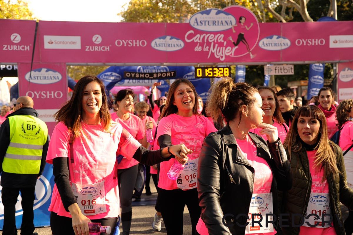 Llegada de la Carrera de la Mujer de Barcelona (ARCO DERECHO 107)