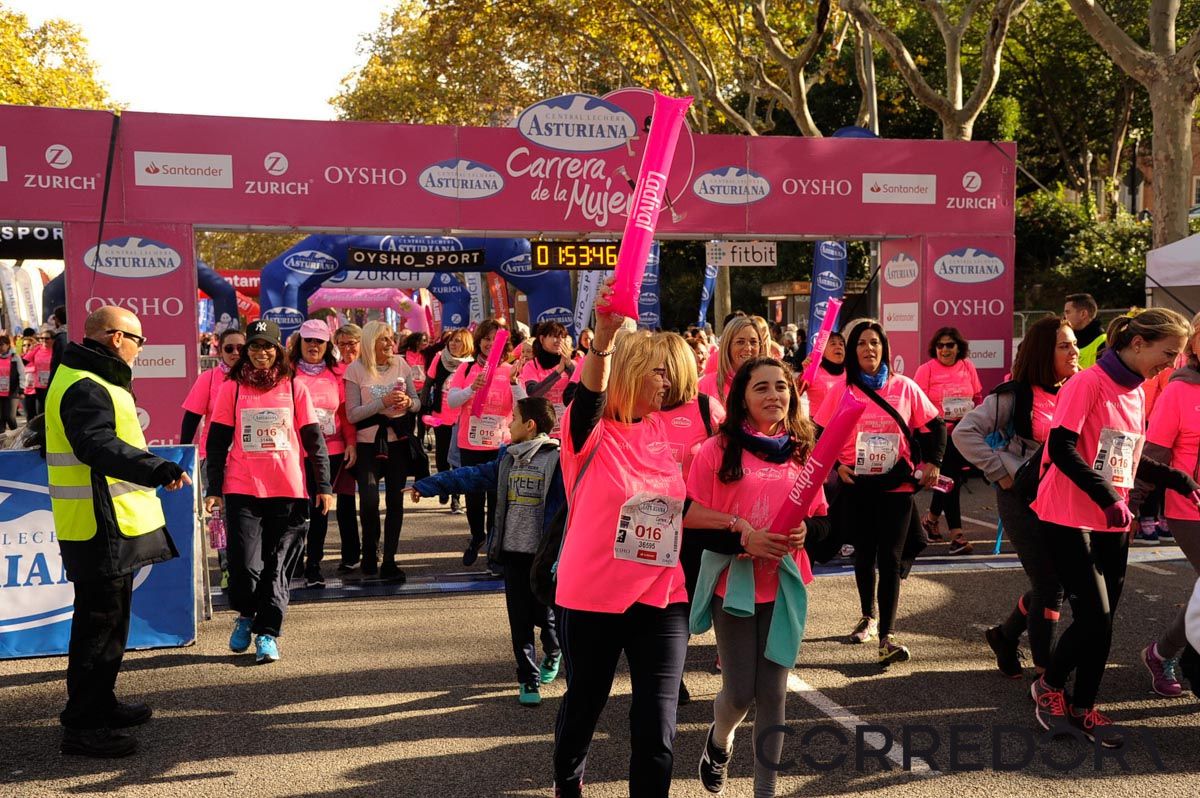 Llegada de la Carrera de la Mujer de Barcelona (ARCO DERECHO 107)