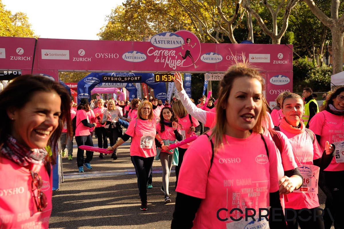 Llegada de la Carrera de la Mujer de Barcelona (ARCO DERECHO 107)